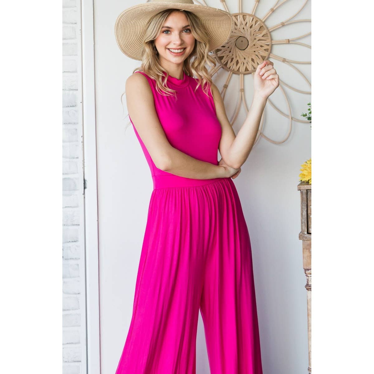 Roundneck Sleeveless Wide Leg Jumpsuit Roundneck Sleeveless Wide Leg Jumpsuit
