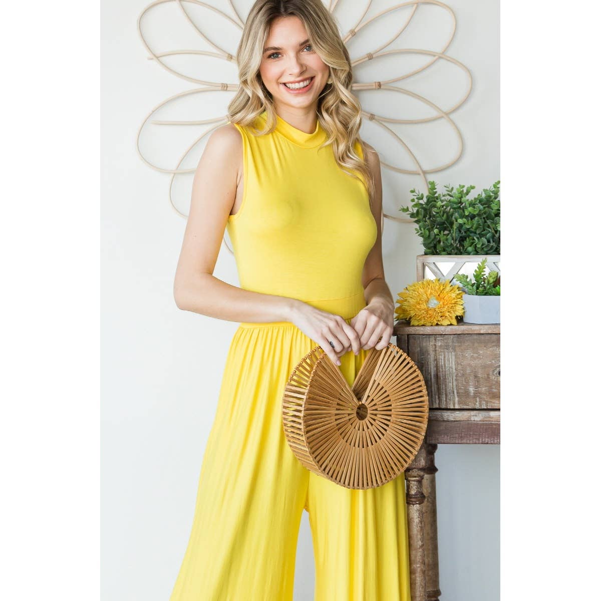 Roundneck Sleeveless Wide Leg Jumpsuit Roundneck Sleeveless Wide Leg Jumpsuit