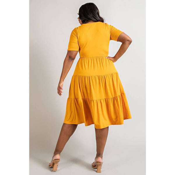 74282CD  PLUS SIZE SHORT SLEEVE TIERED DRESS