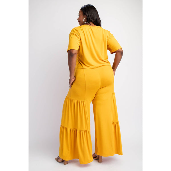 PLUS SIZE SHORT SLEEVE TOP AND WIDE TIERED LEG PANTS SET