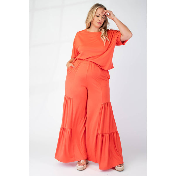 PLUS SIZE SHORT SLEEVE TOP AND WIDE TIERED LEG PANTS SET