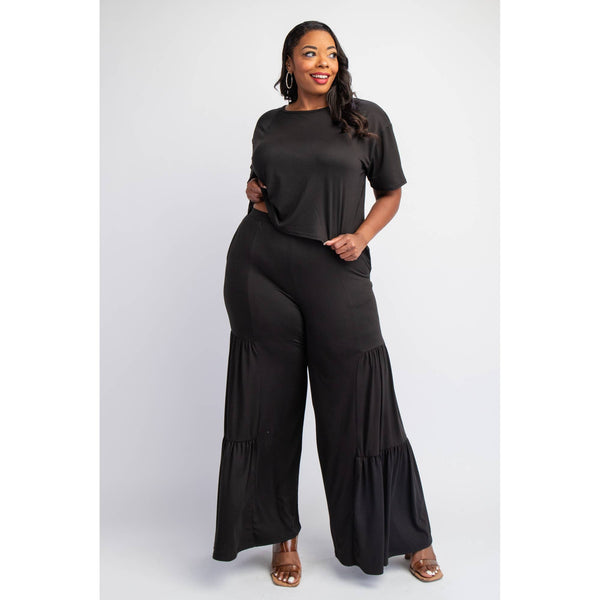 PLUS SIZE SHORT SLEEVE TOP AND WIDE TIERED LEG PANTS SET