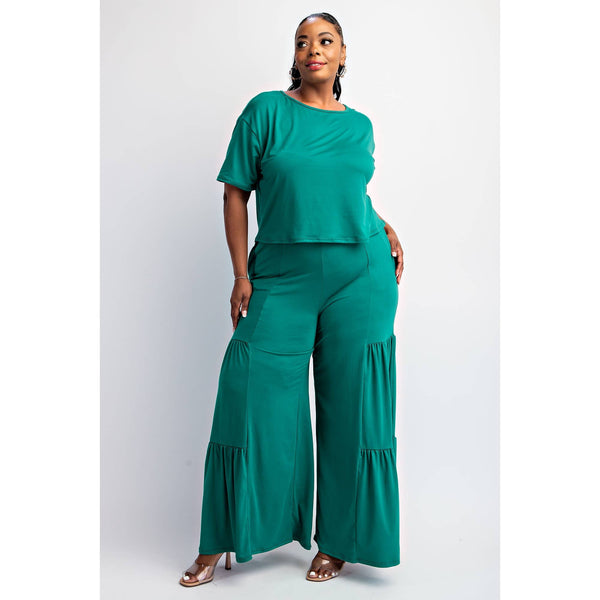 PLUS SIZE SHORT SLEEVE TOP AND WIDE TIERED LEG PANTS SET