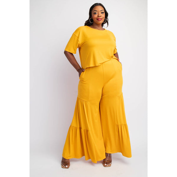 PLUS SIZE SHORT SLEEVE TOP AND WIDE TIERED LEG PANTS SET