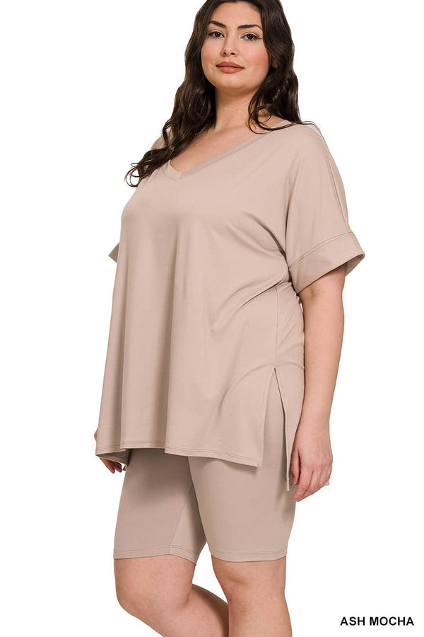 PLUS SIZE V-NCEK HI-LOW HEM TOP & BIKER SHORTS SET
