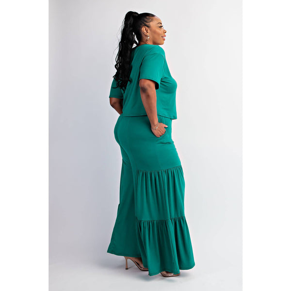 PLUS SIZE SHORT SLEEVE TOP AND WIDE TIERED LEG PANTS SET