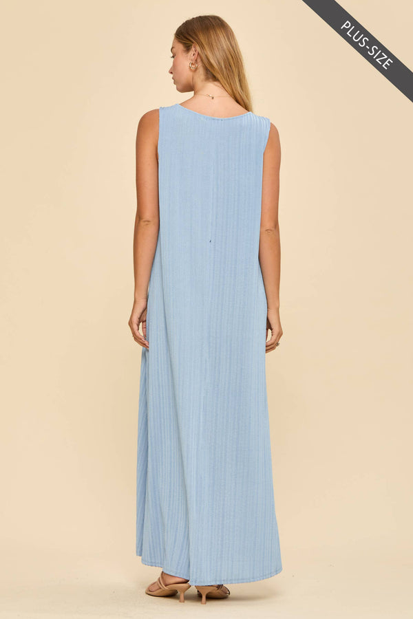 PLUS SIZE Textured V-Neck Maxi Dress
