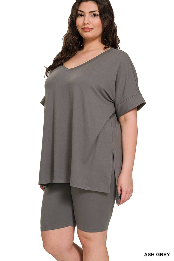 PLUS SIZE V-NCEK HI-LOW HEM TOP & BIKER SHORTS SET
