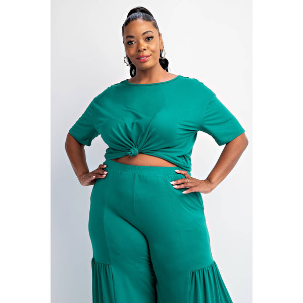 PLUS SIZE SHORT SLEEVE TOP AND WIDE TIERED LEG PANTS SET
