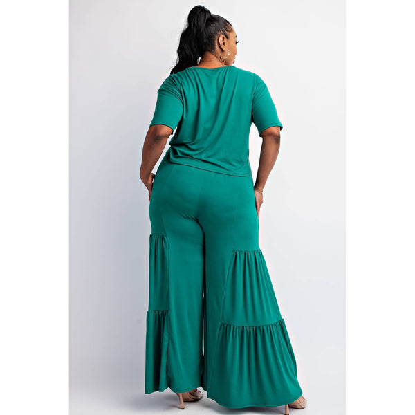 PLUS SIZE SHORT SLEEVE TOP AND WIDE TIERED LEG PANTS SET