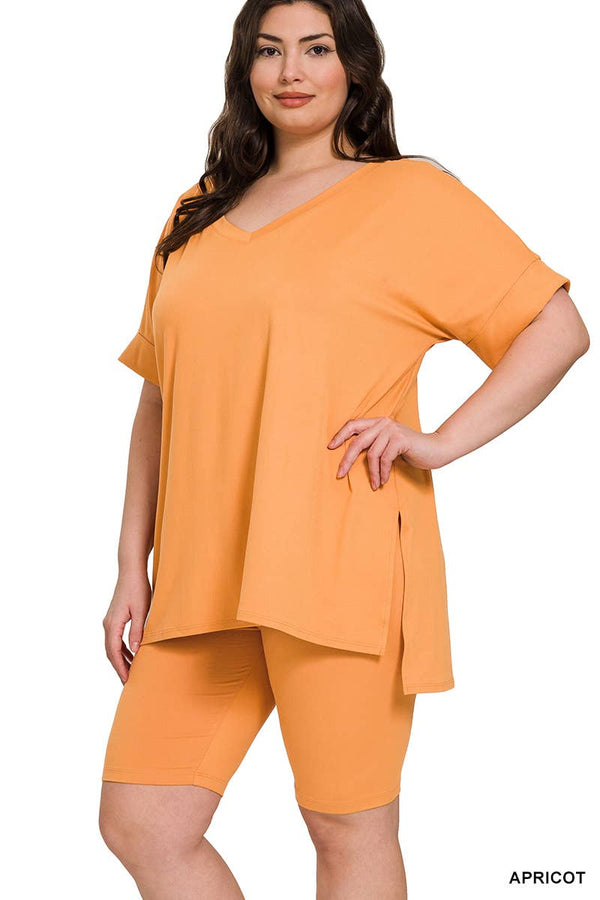 PLUS SIZE V-NCEK HI-LOW HEM TOP & BIKER SHORTS SET