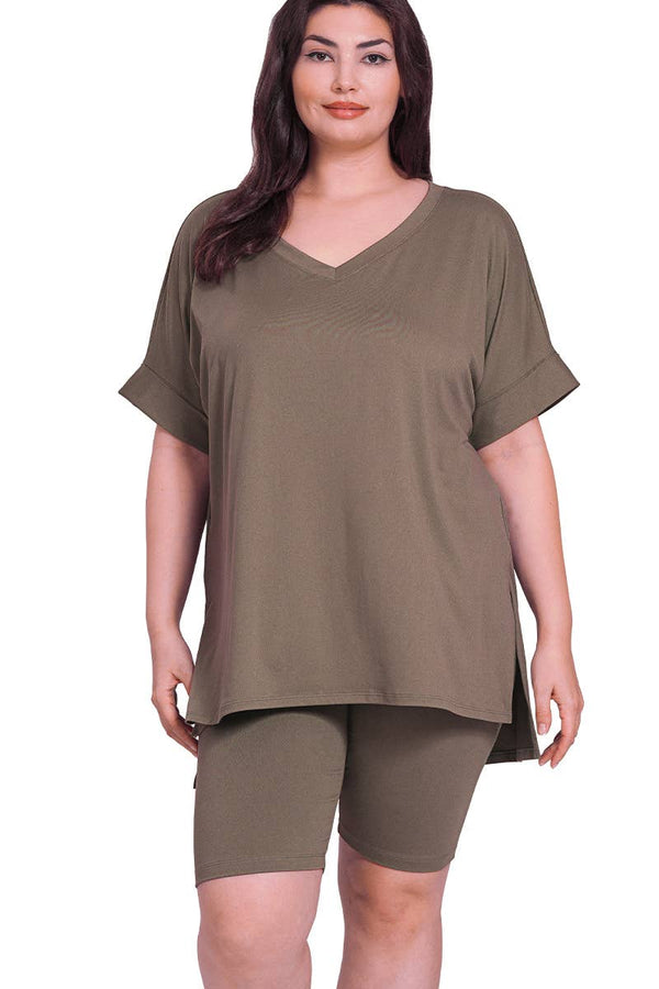 PLUS SIZE V-NCEK HI-LOW HEM TOP & BIKER SHORTS SET
