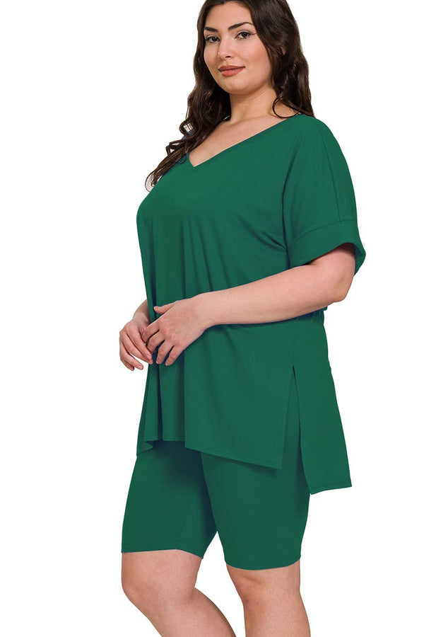 PLUS SIZE V-NCEK HI-LOW HEM TOP & BIKER SHORTS SET