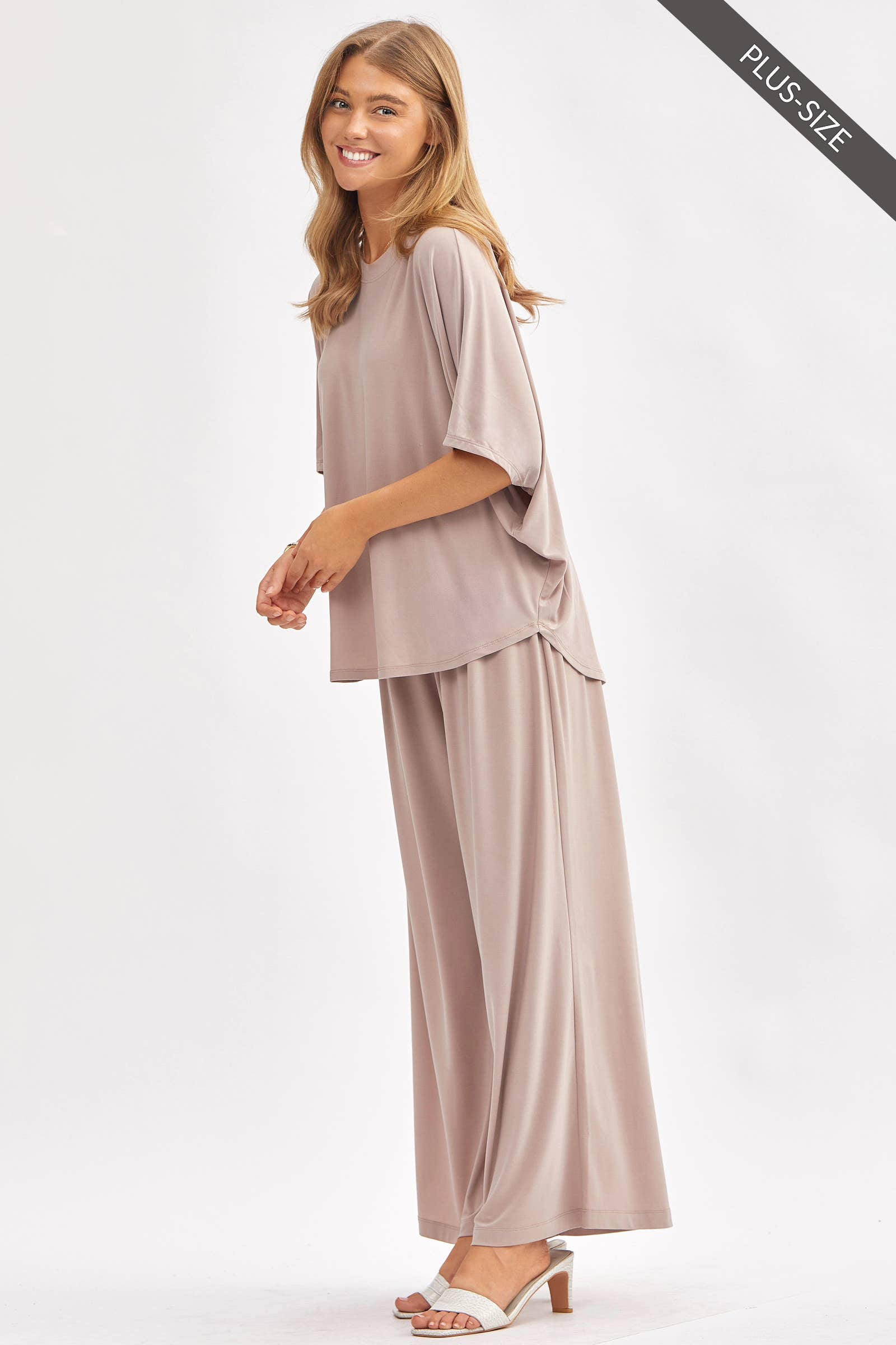 PLUS SIZE Flowy Top + Wide Leg Set TRVSET-COASTAL