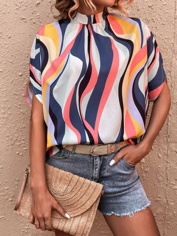 Women's Zigzag Mock Neck Tie-back Crop Top